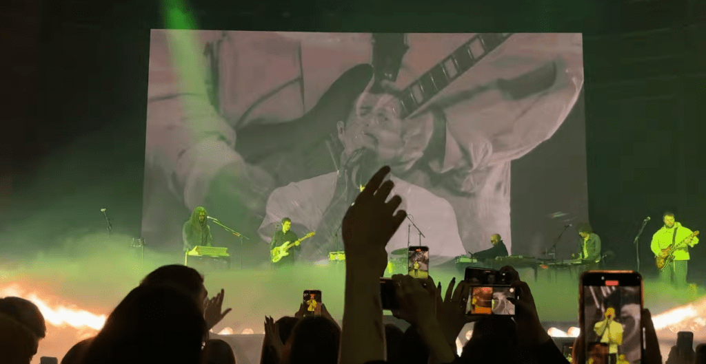 Hoelang duurt een concert van The Neighbourhood?
