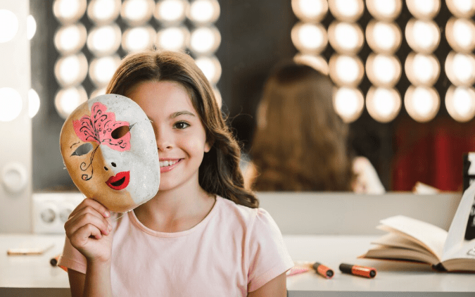 Van de Theaterschool naar de keiharde praktijk: Is er nog plek voor jonge idealisten?