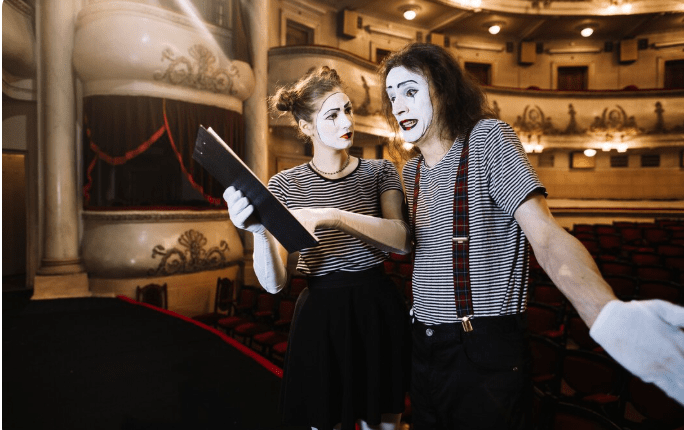 Hoe jonge Belgische theatercollectieven de hiërarchie binnen het theater afschaffen