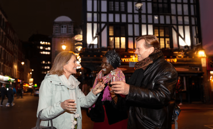 Stedelijk entertainment onder de loep: de logistieke nachtmerries, verboden feesten en de culturele elite van Amsterdamse evenementen